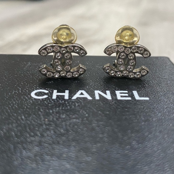 Chanel Silver Classic Crystal Studded Clip On Earrings - Picture 3 of 10